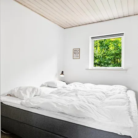 Thurgot - 100m From The Sea By Interhome *