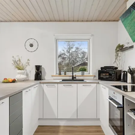 Thurgot - 100m From The Sea By Interhome